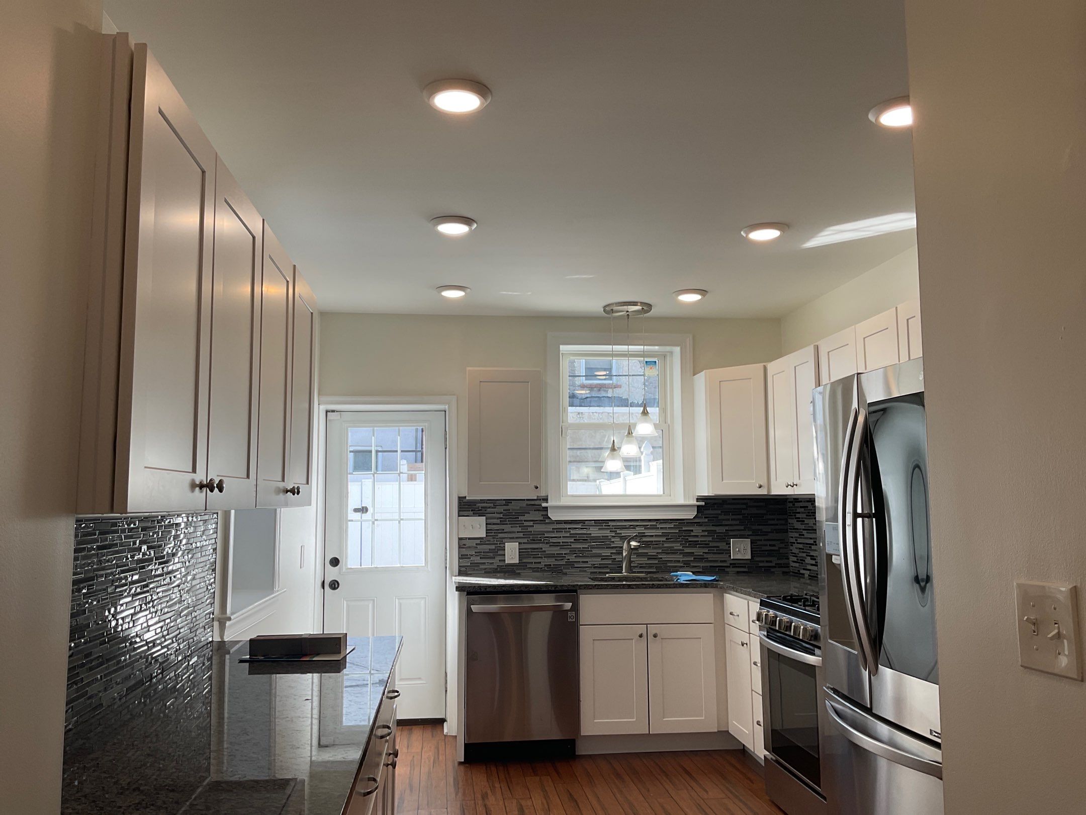 Newtown Kitchen Painting walls and ceiling